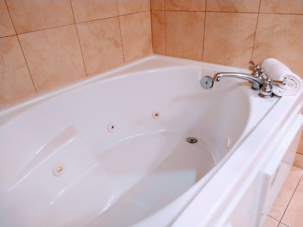 Acrylic Tub Installation in Aurora